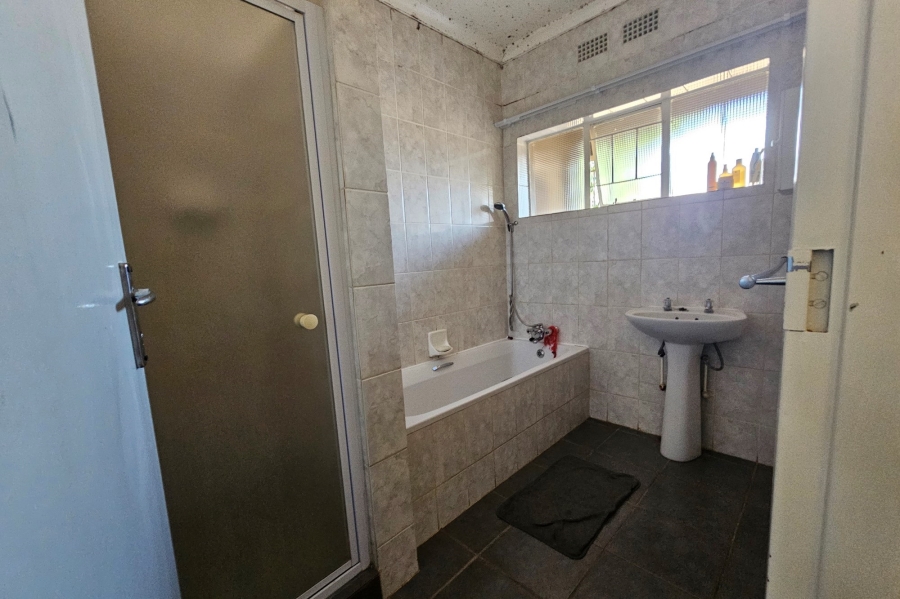 To Let 3 Bedroom Property for Rent in Protea Park North West